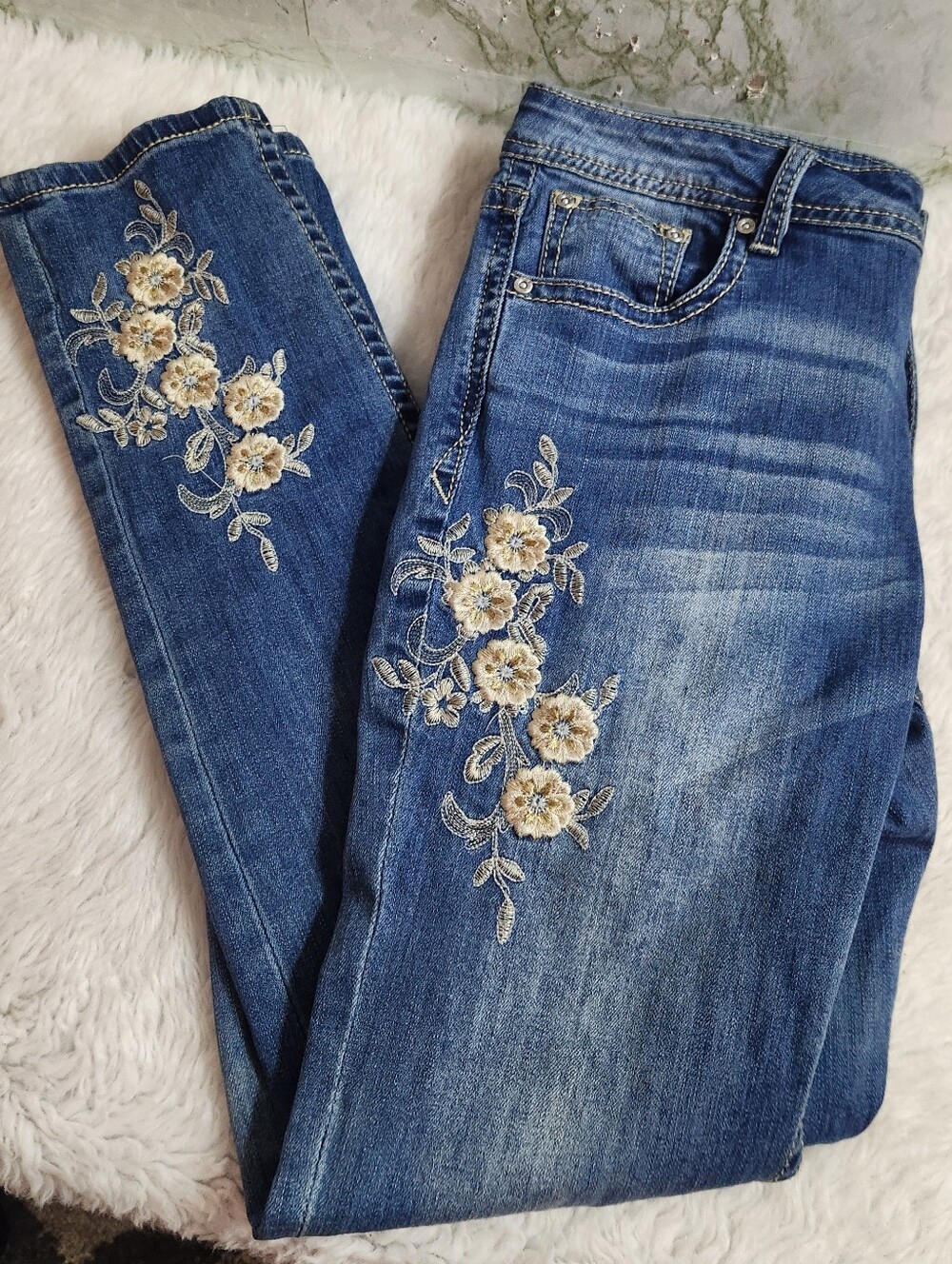 GRACE in LA Embroidered Jeans